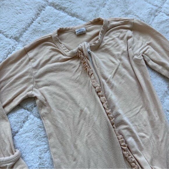 Larkspur Baby Company | "Cream" Ruffle Zip Footie | Size 12-18 Months - Picture 3 of 10